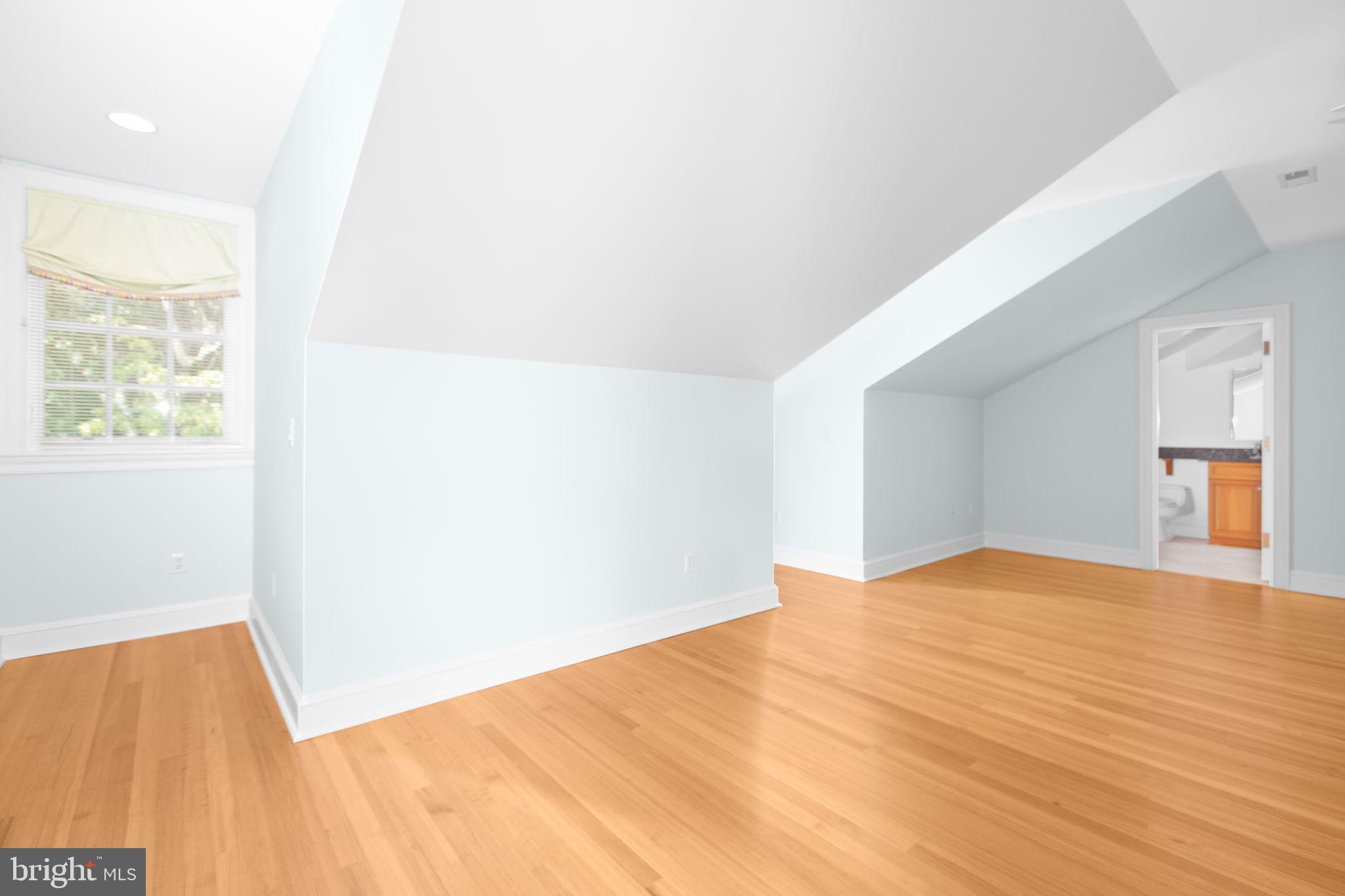 WESTMONT - Residential