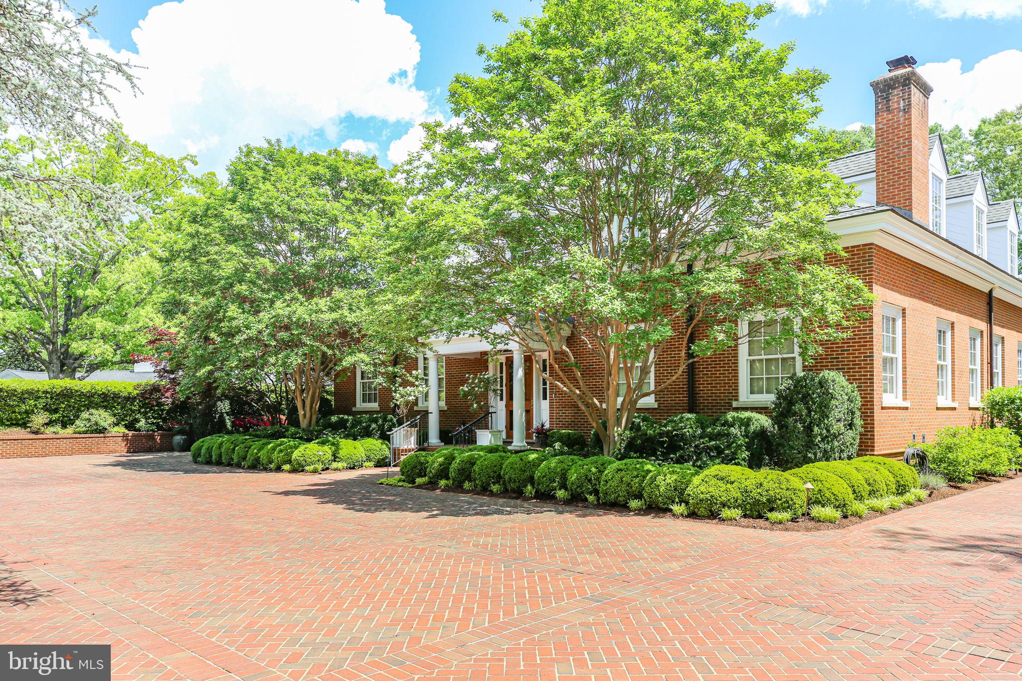 WESTMONT - Residential