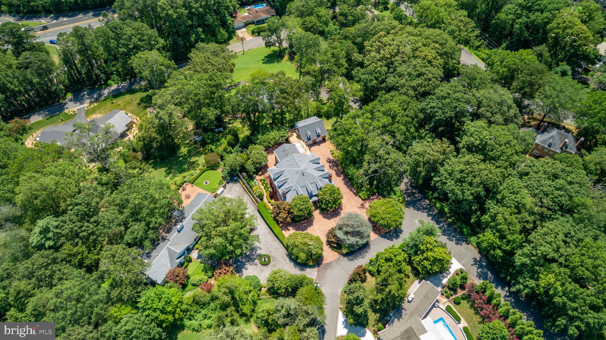 WESTMONT - Residential