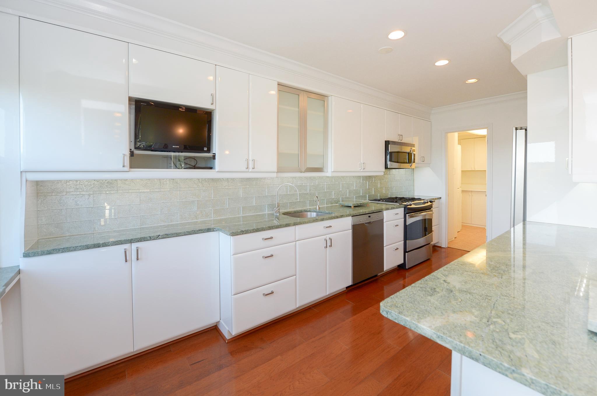 ELKINS PARK HOUSE - Residential