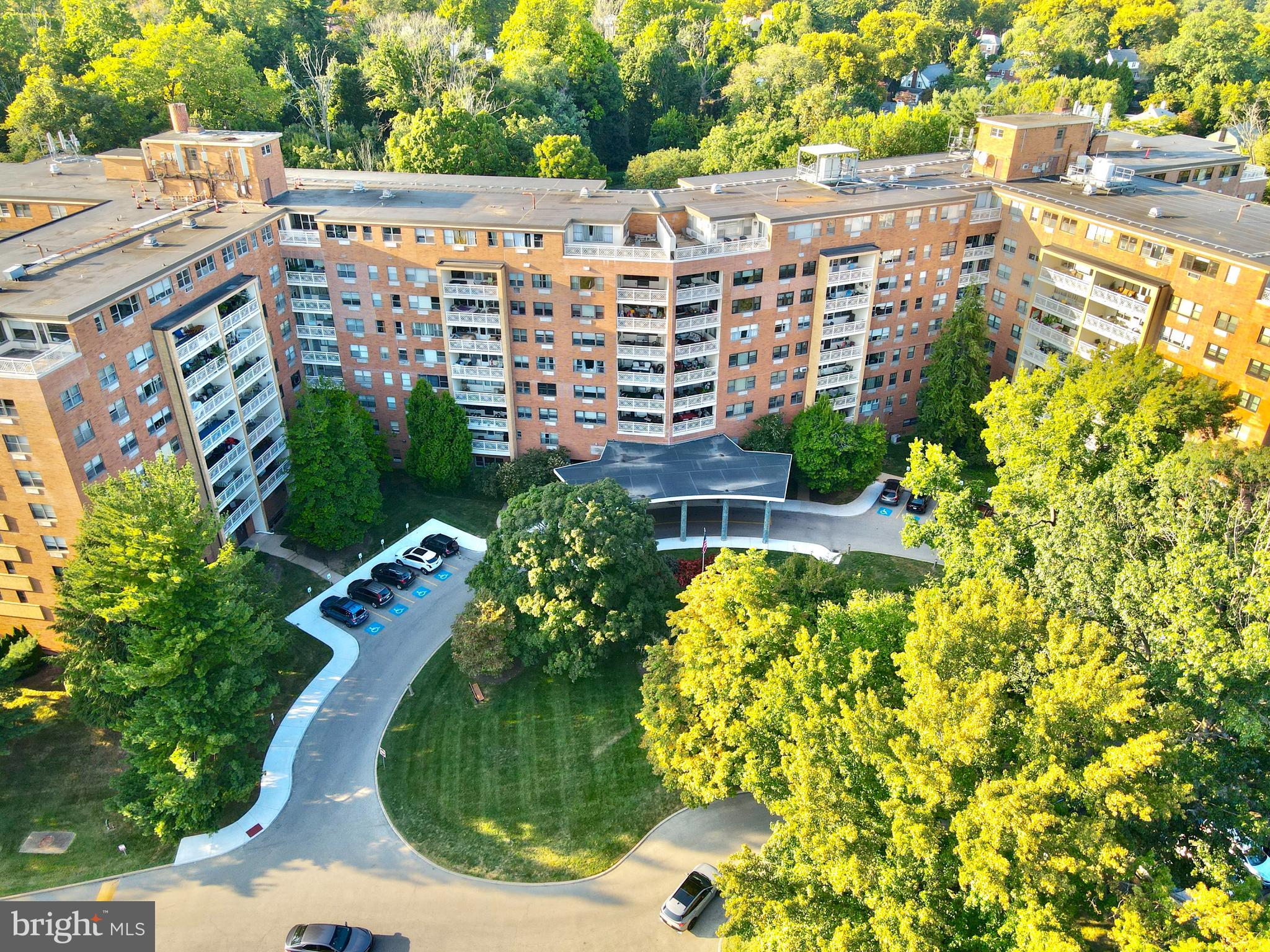 ELKINS PARK HOUSE - Residential