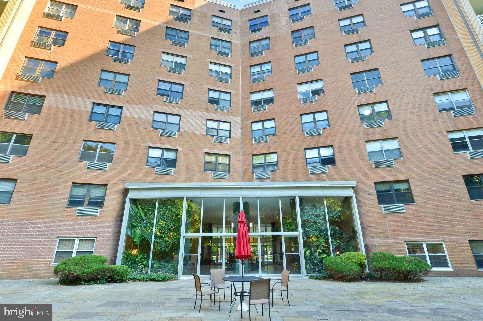 ELKINS PARK HOUSE - Residential