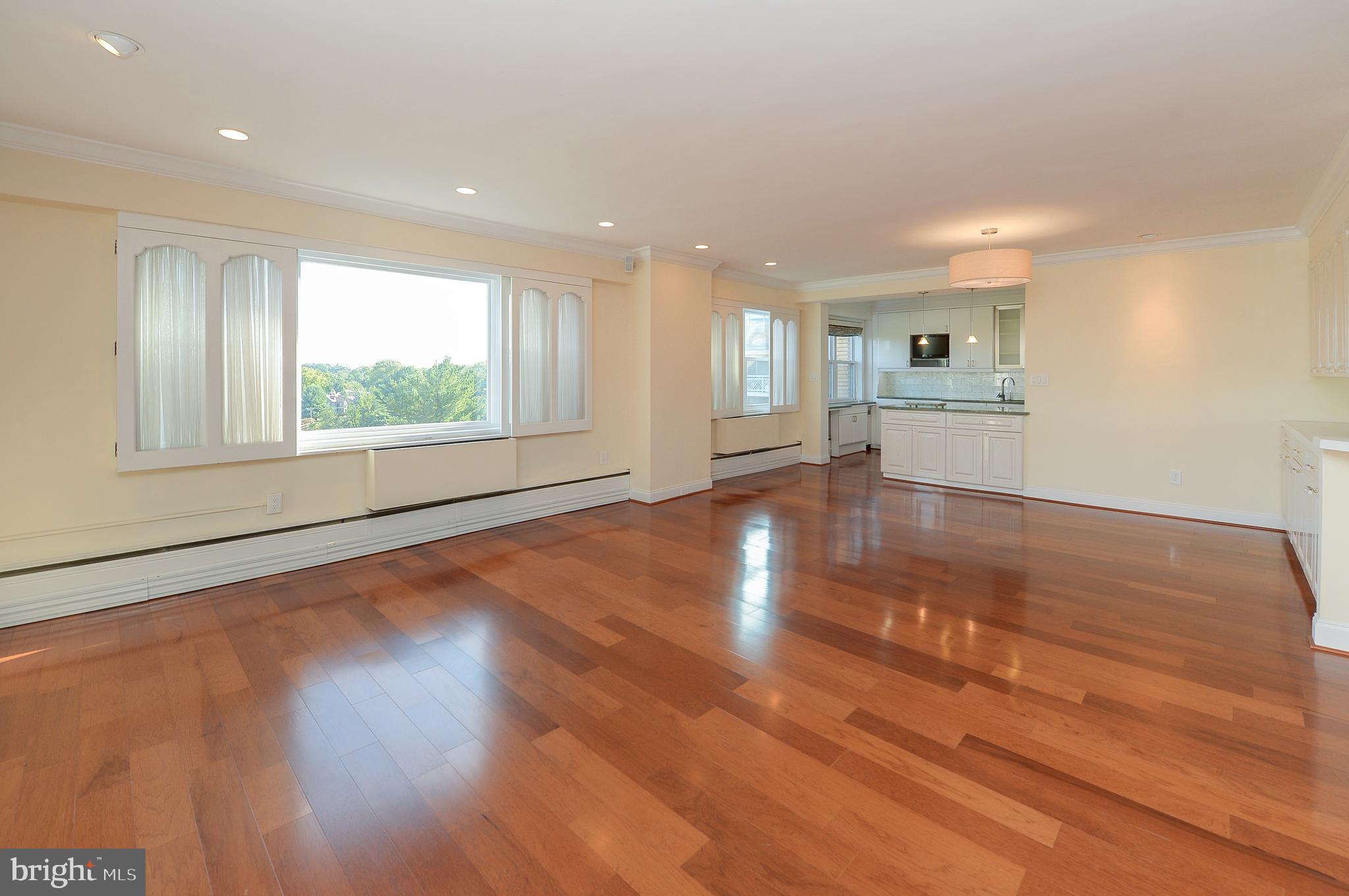 ELKINS PARK HOUSE - Residential