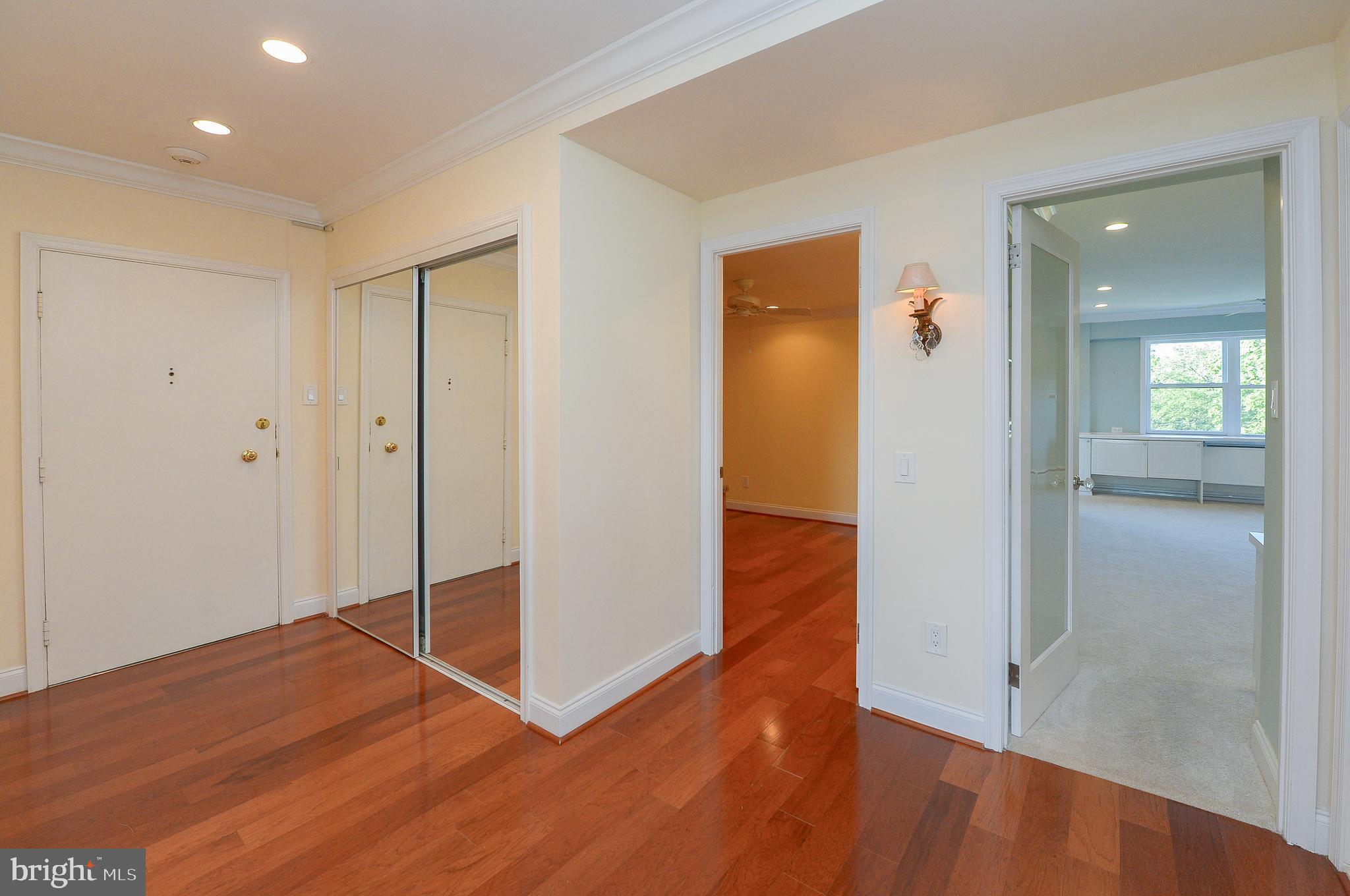 ELKINS PARK HOUSE - Residential