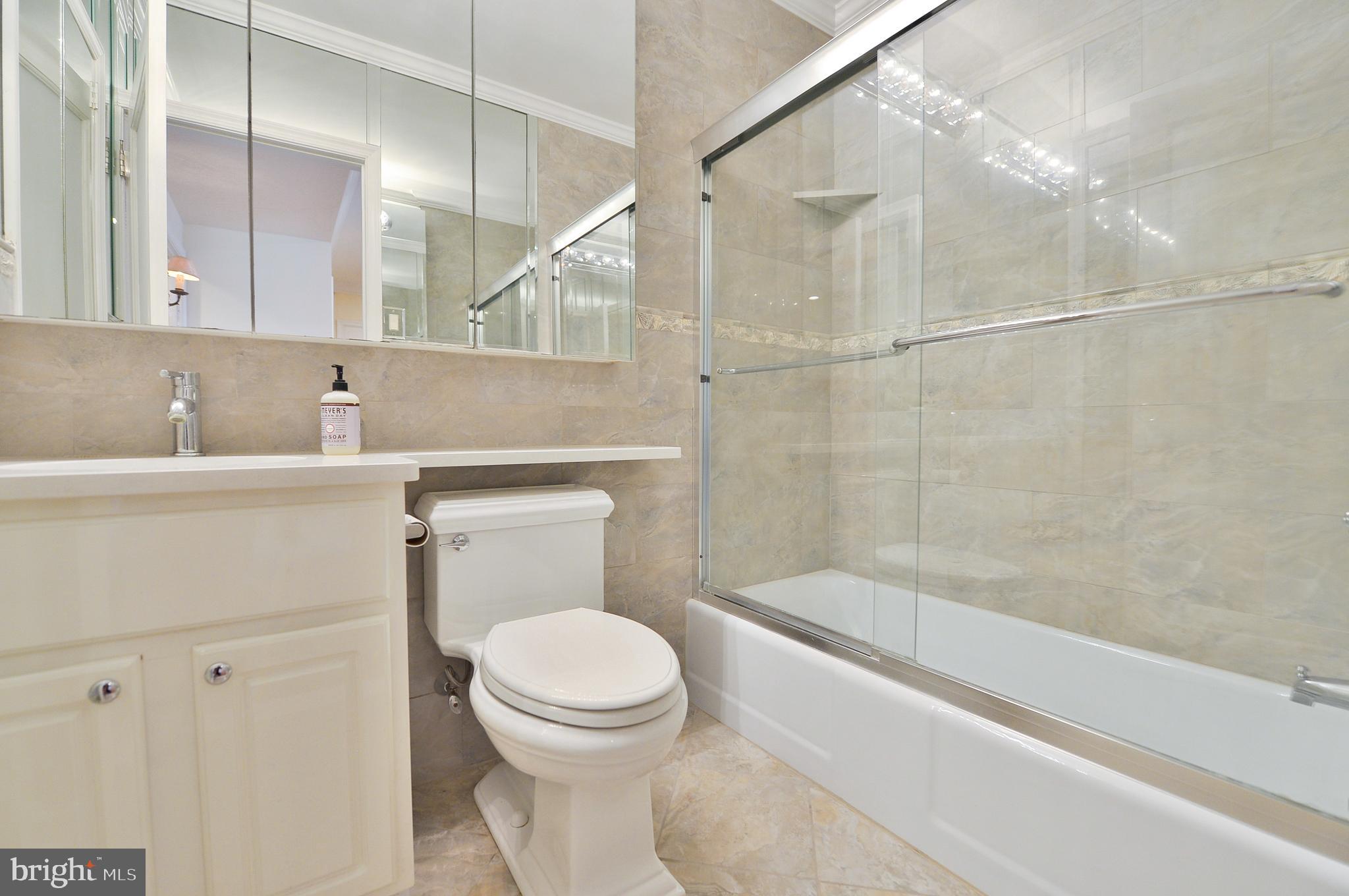 ELKINS PARK HOUSE - Residential