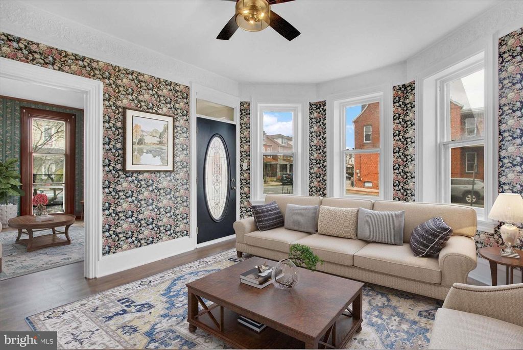 Photo of 852 SPRUCE ST, COLUMBIA, PA 17512 (MLS # PALA2029952)