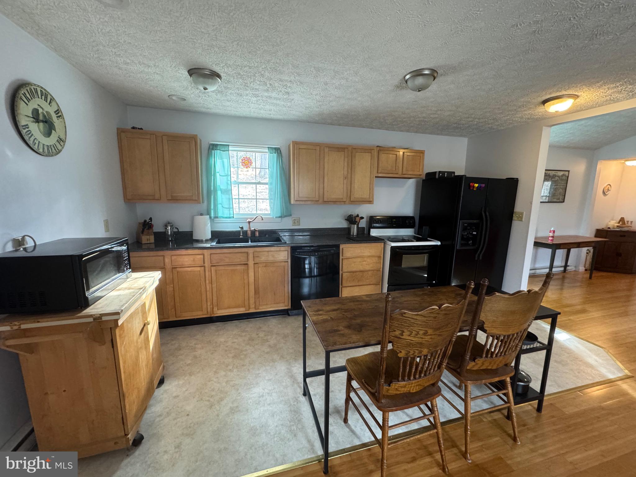 TROUT POND PROPERTY OWNERS ASSOCIATION - Residential Lease