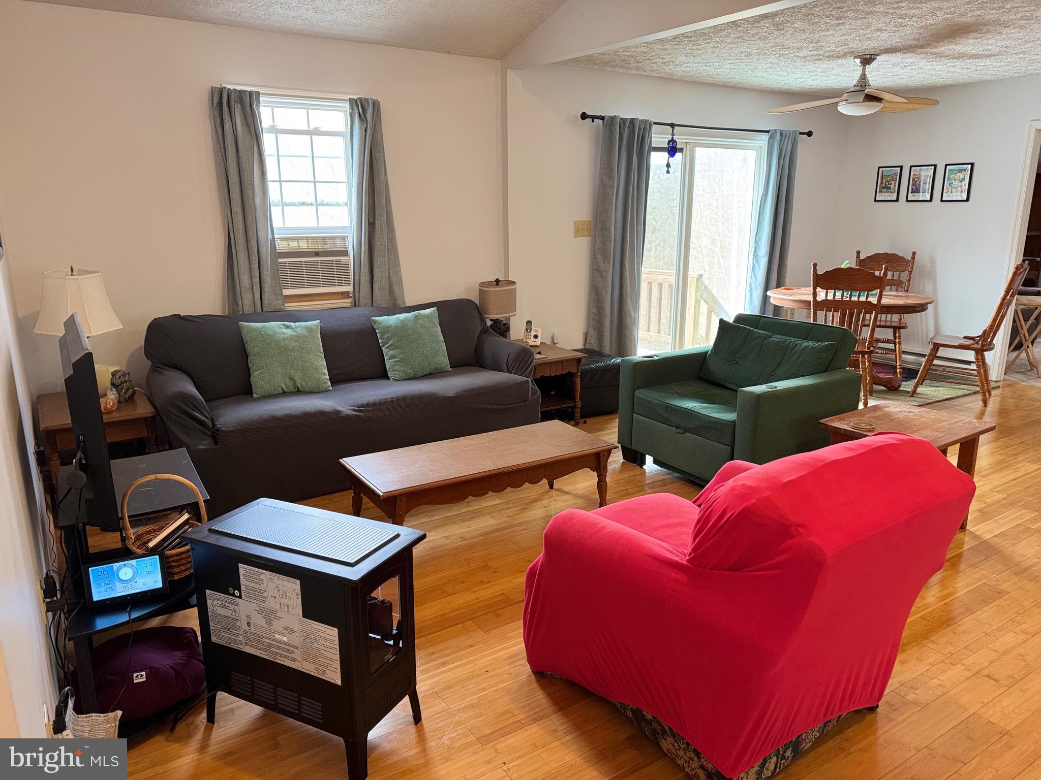 TROUT POND PROPERTY OWNERS ASSOCIATION - Residential Lease