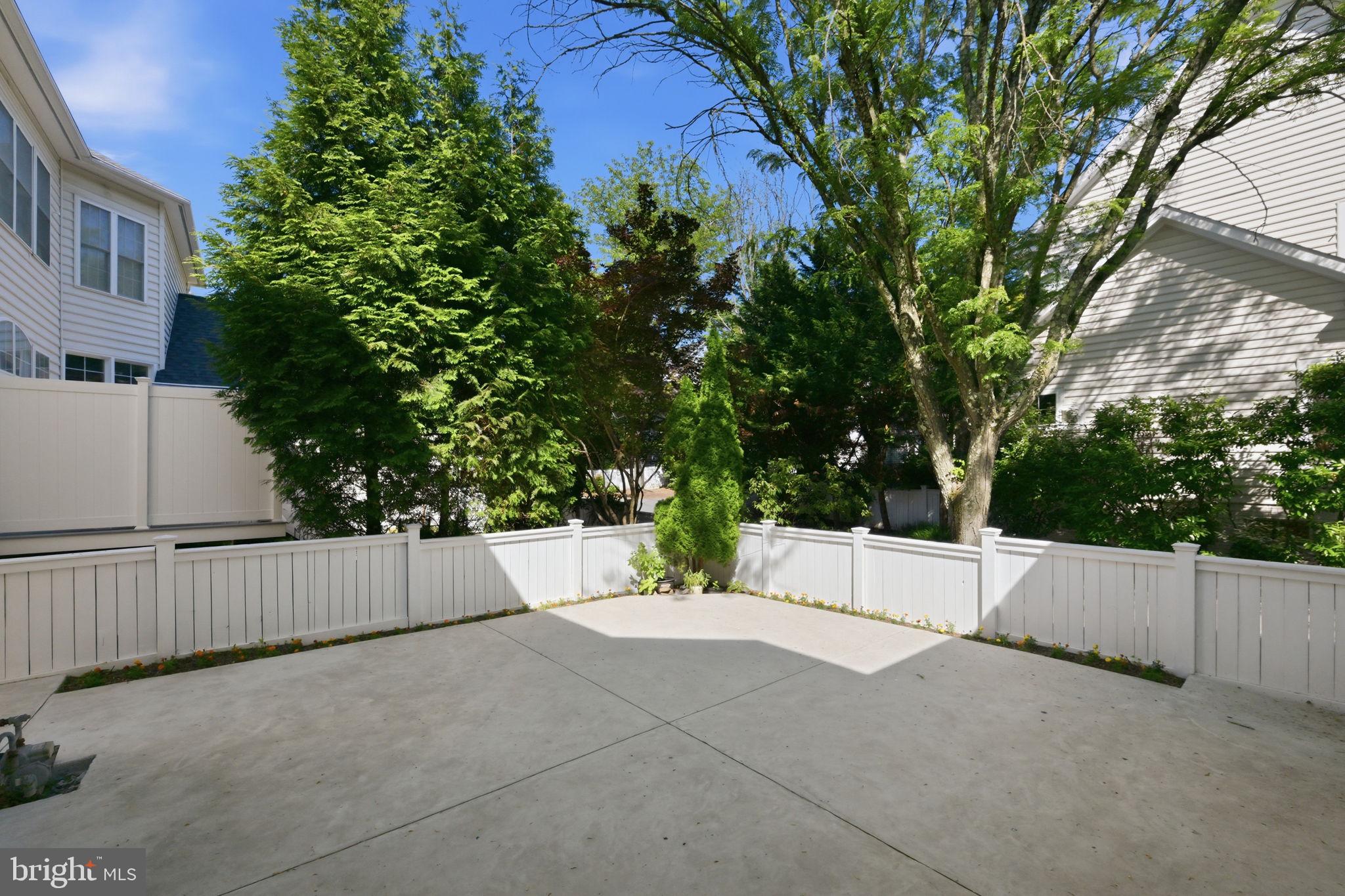 308 BARNSIDE PLACE