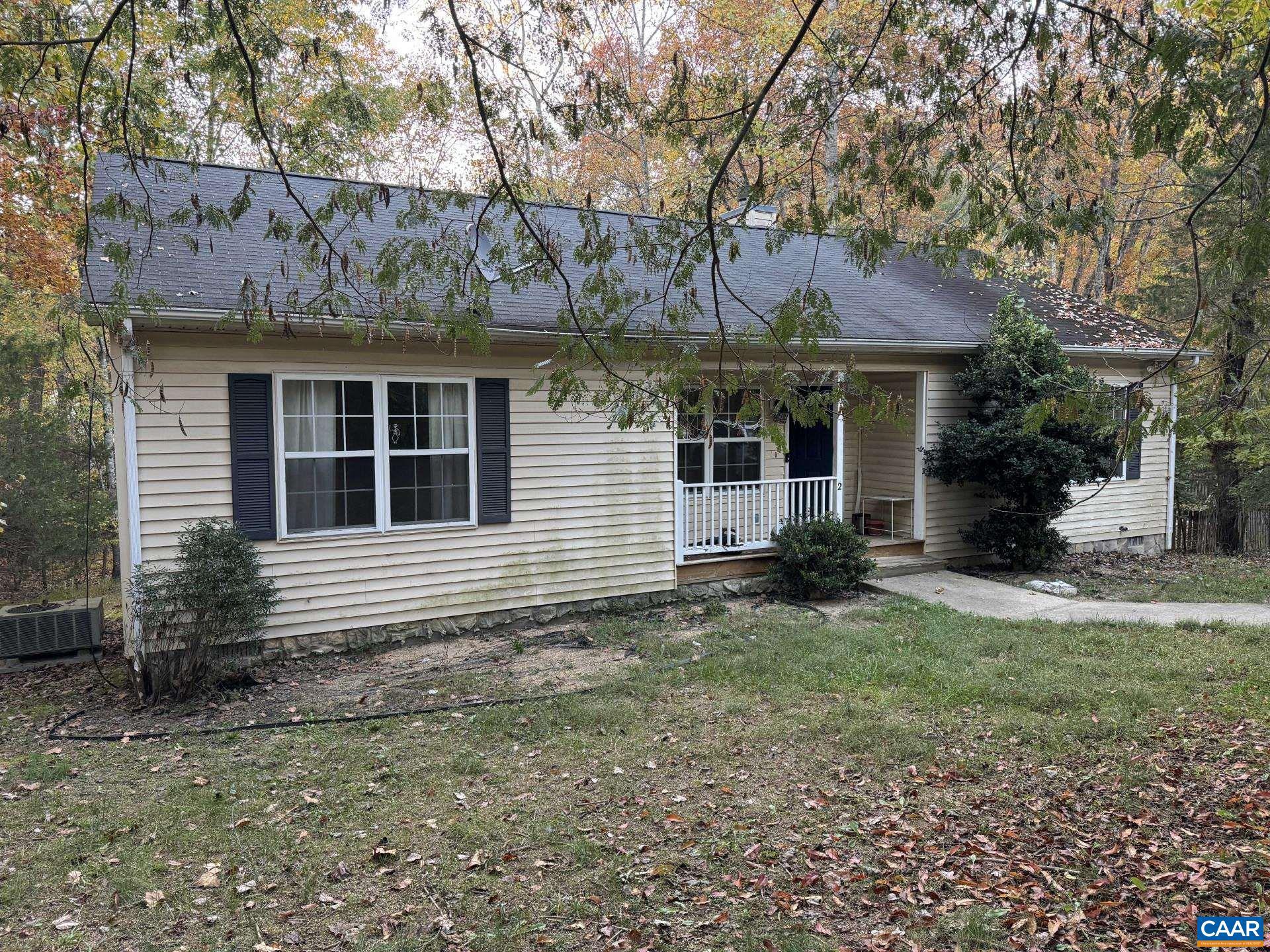 LAKE MONTICELLO - Residential