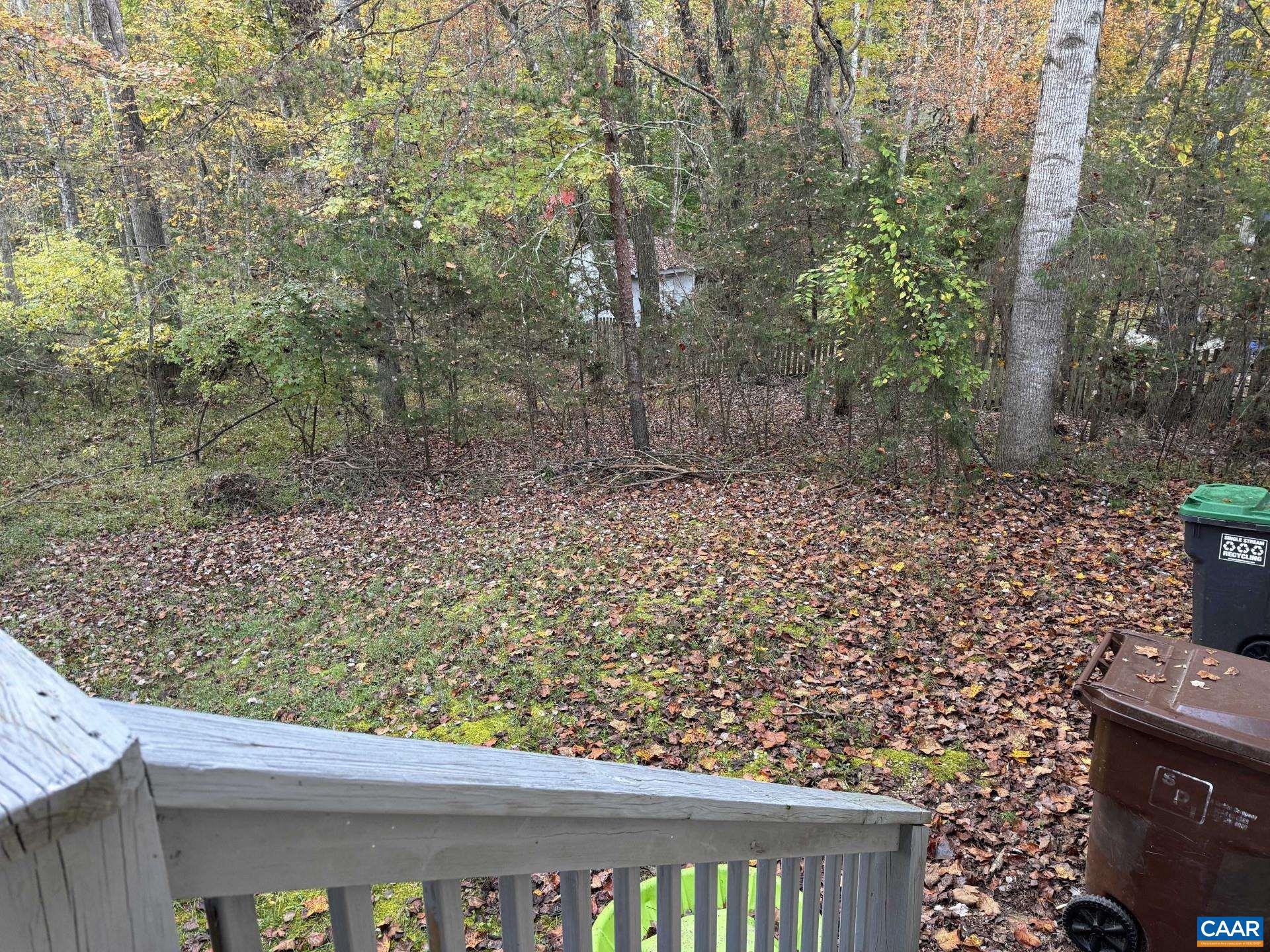 LAKE MONTICELLO - Residential