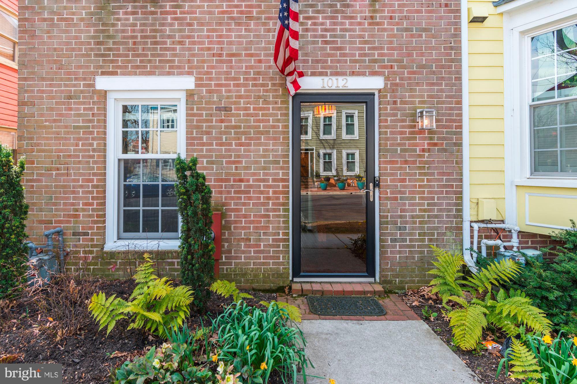 OLD TOWN ALEXANDRIA - Residential Lease