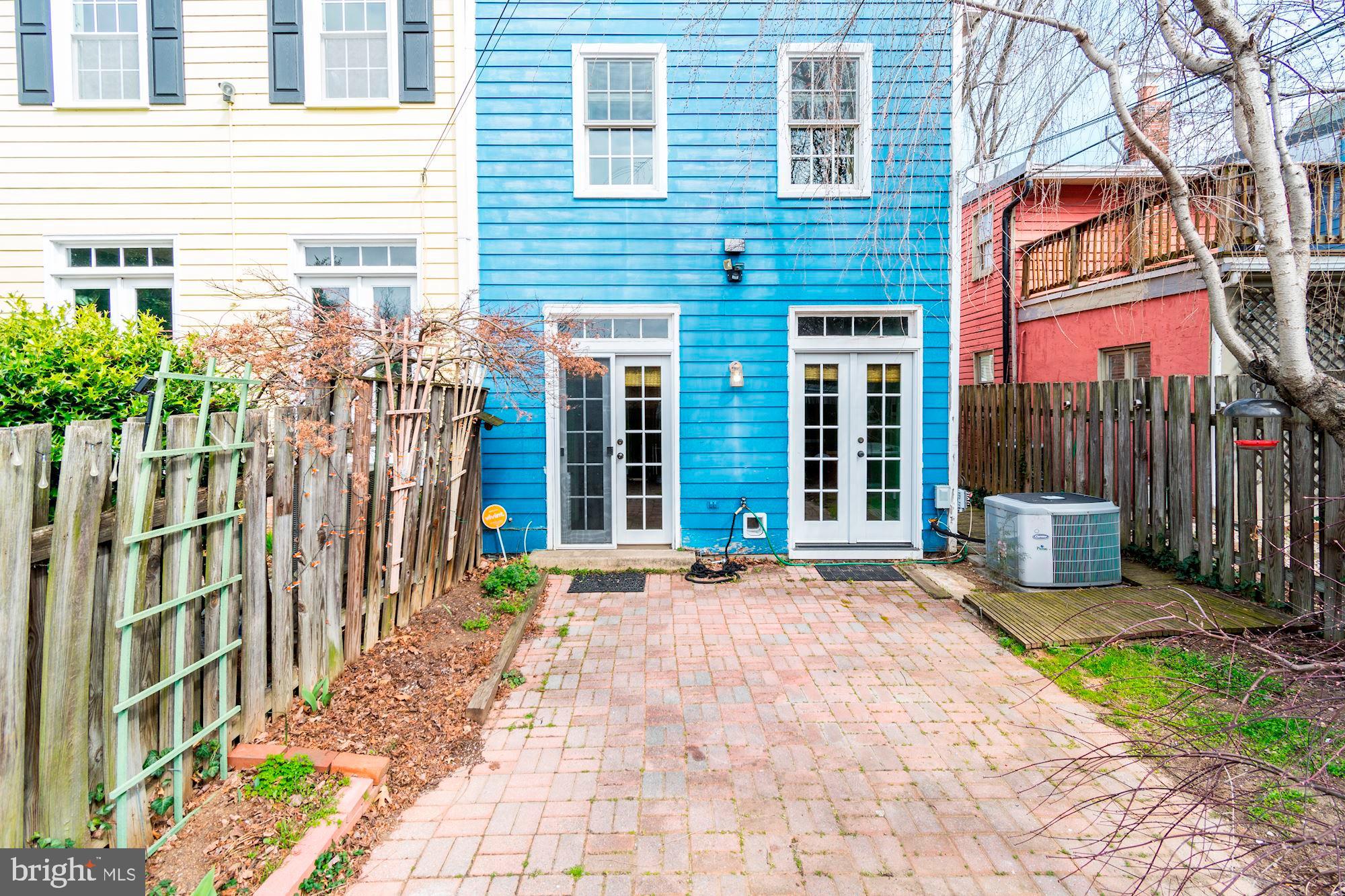 OLD TOWN ALEXANDRIA - Residential Lease