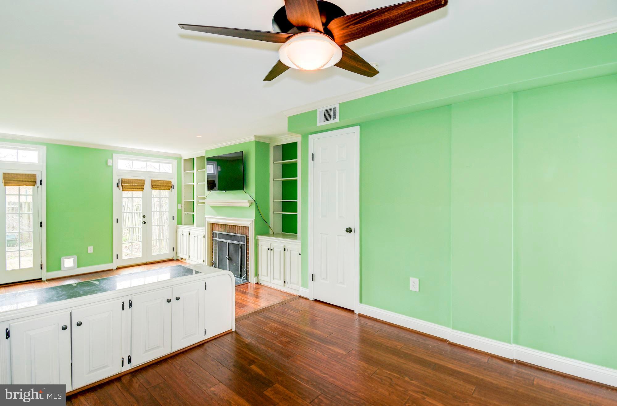 OLD TOWN ALEXANDRIA - Residential Lease