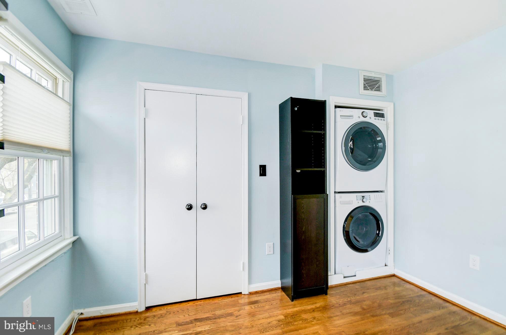 OLD TOWN ALEXANDRIA - Residential Lease