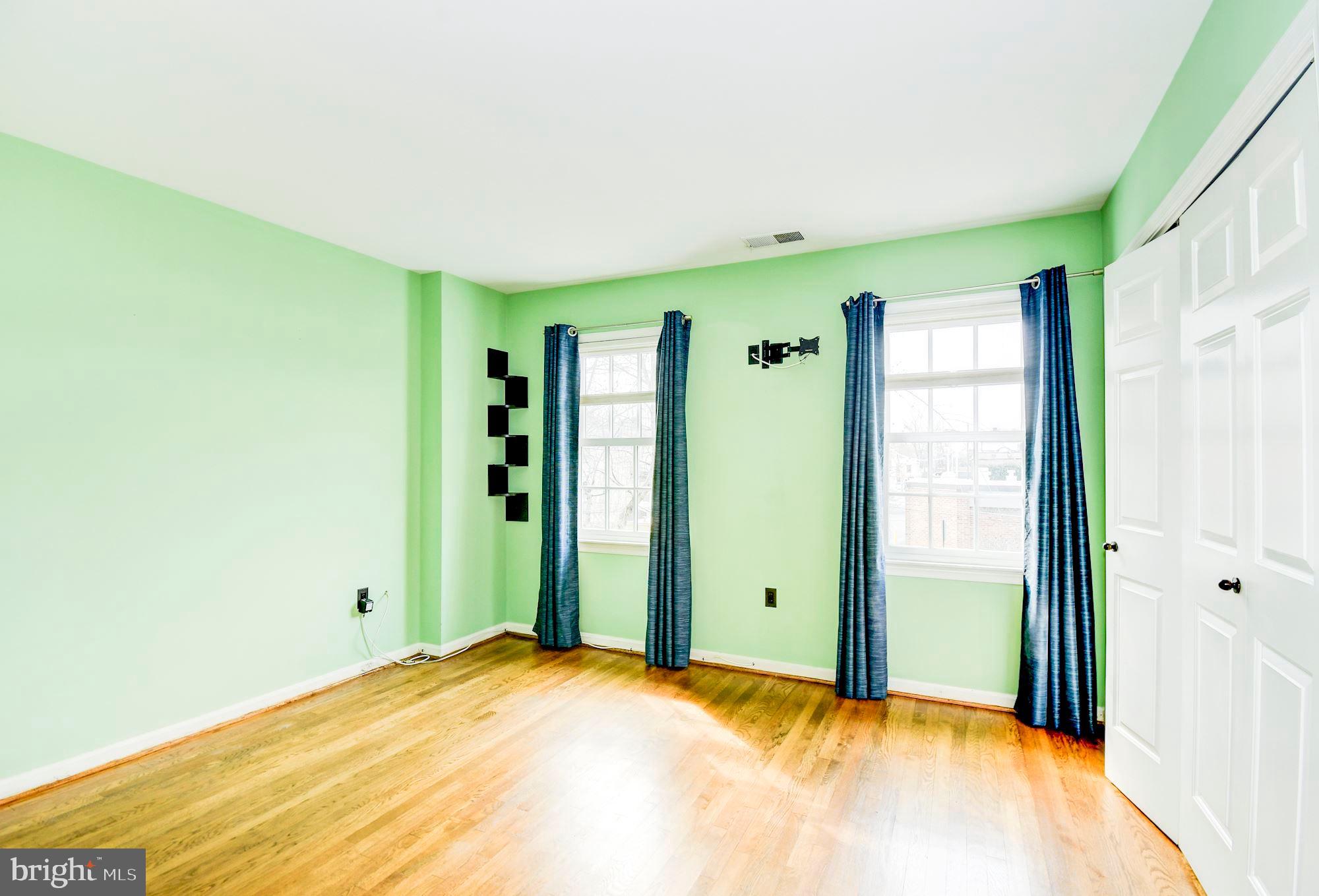 OLD TOWN ALEXANDRIA - Residential Lease