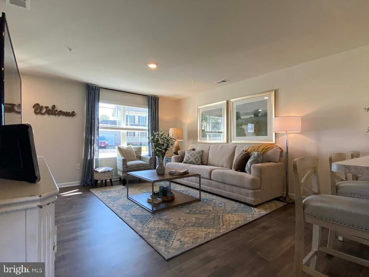 CATTAIL CROSSING - Residential