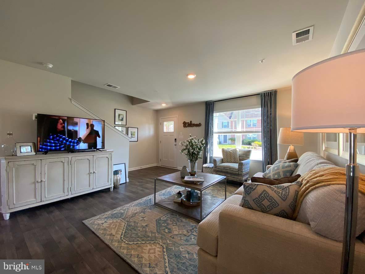 CATTAIL CROSSING - Residential