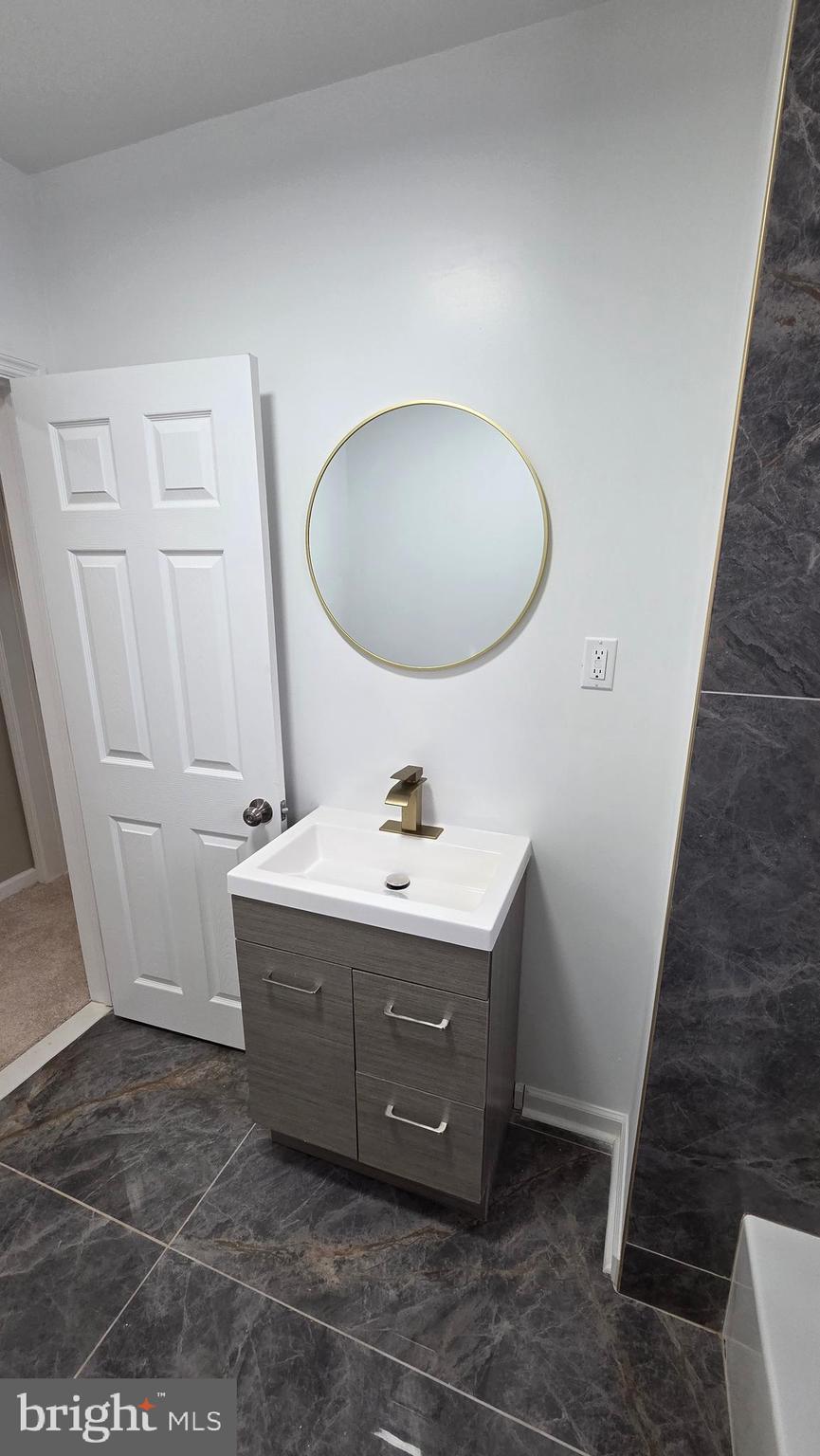 GERMANTOWN (EAST) - Residential