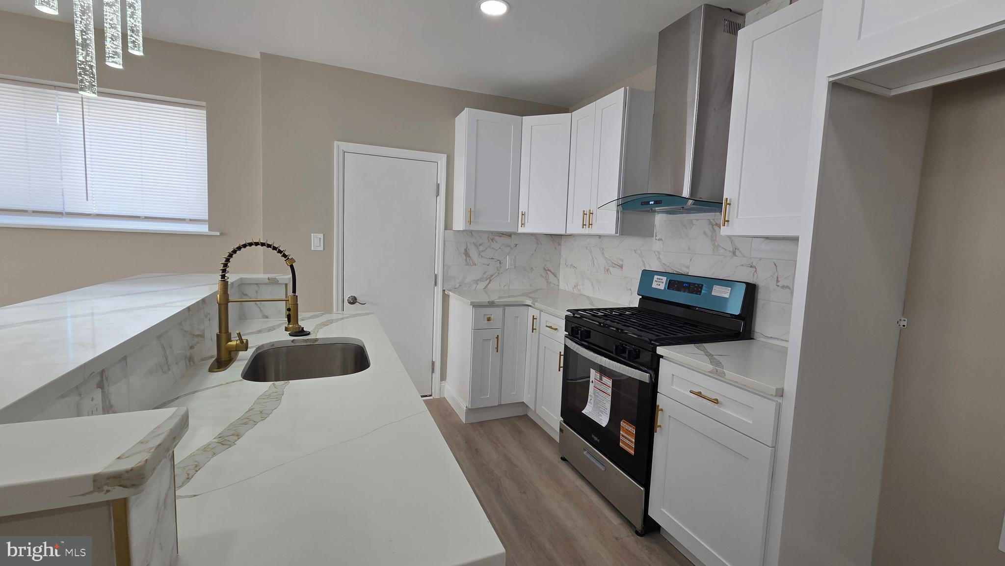 GERMANTOWN (EAST) - Residential