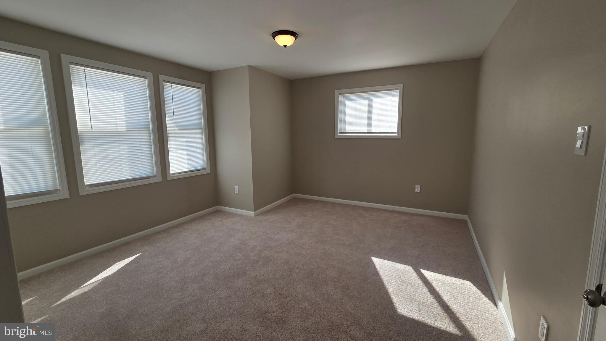 GERMANTOWN (EAST) - Residential