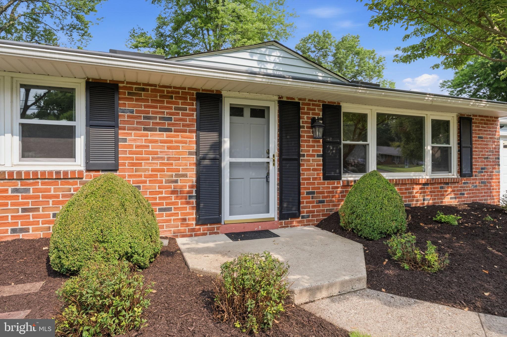 71 CHEROKEE ROAD