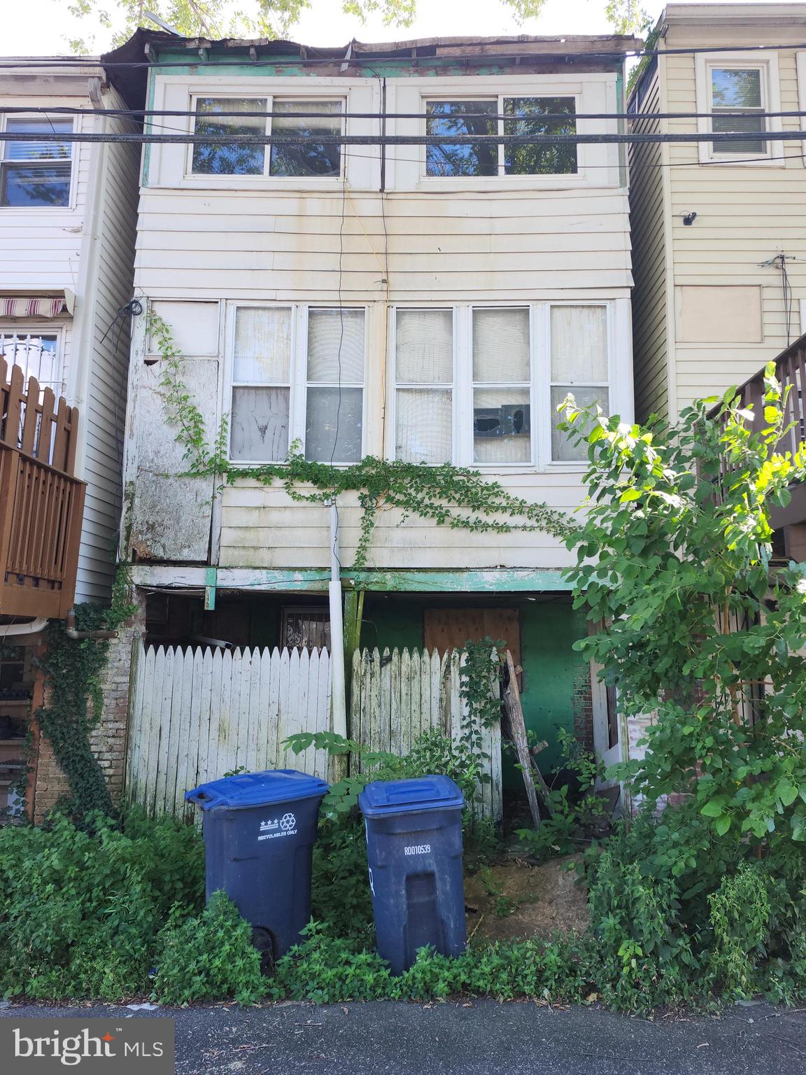 1011 QUEBEC PLACE NW