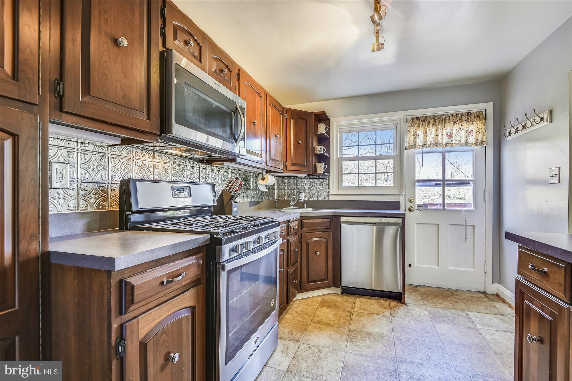 LOCH RAVEN VILLAGE - Residential