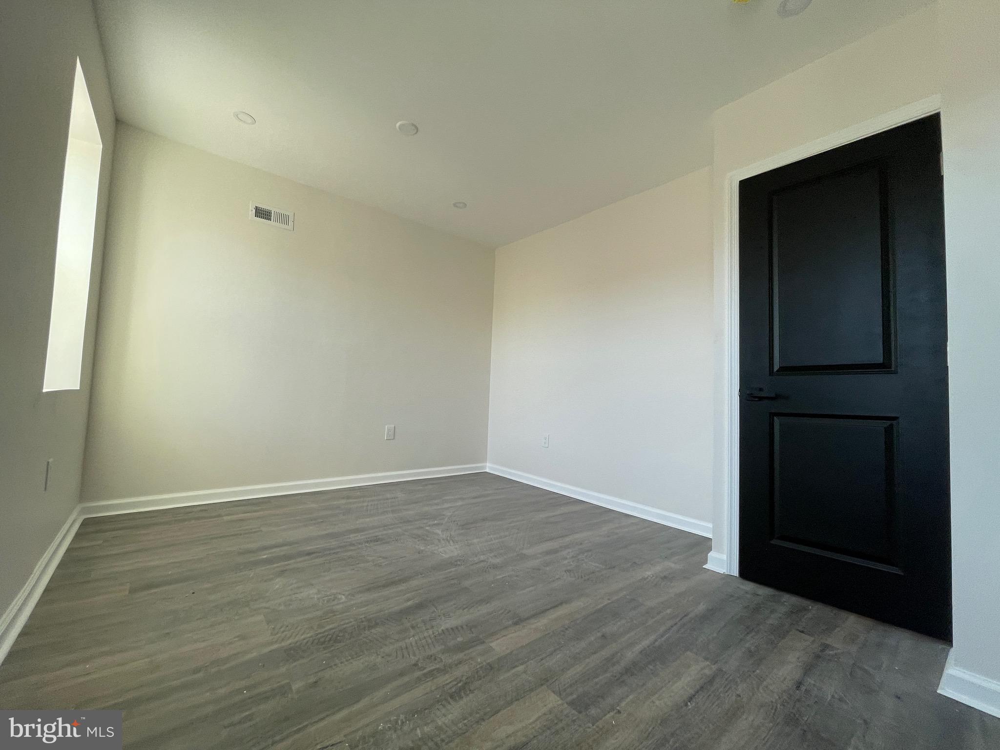 WHITMAN - Residential