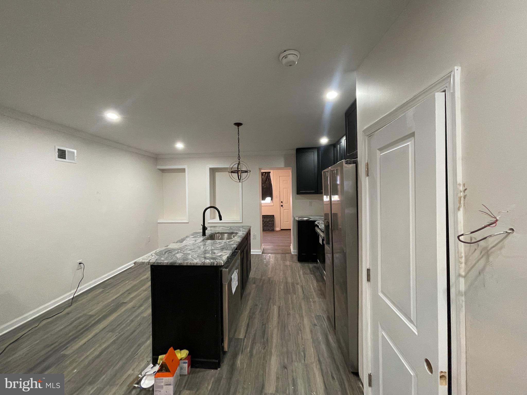 WHITMAN - Residential