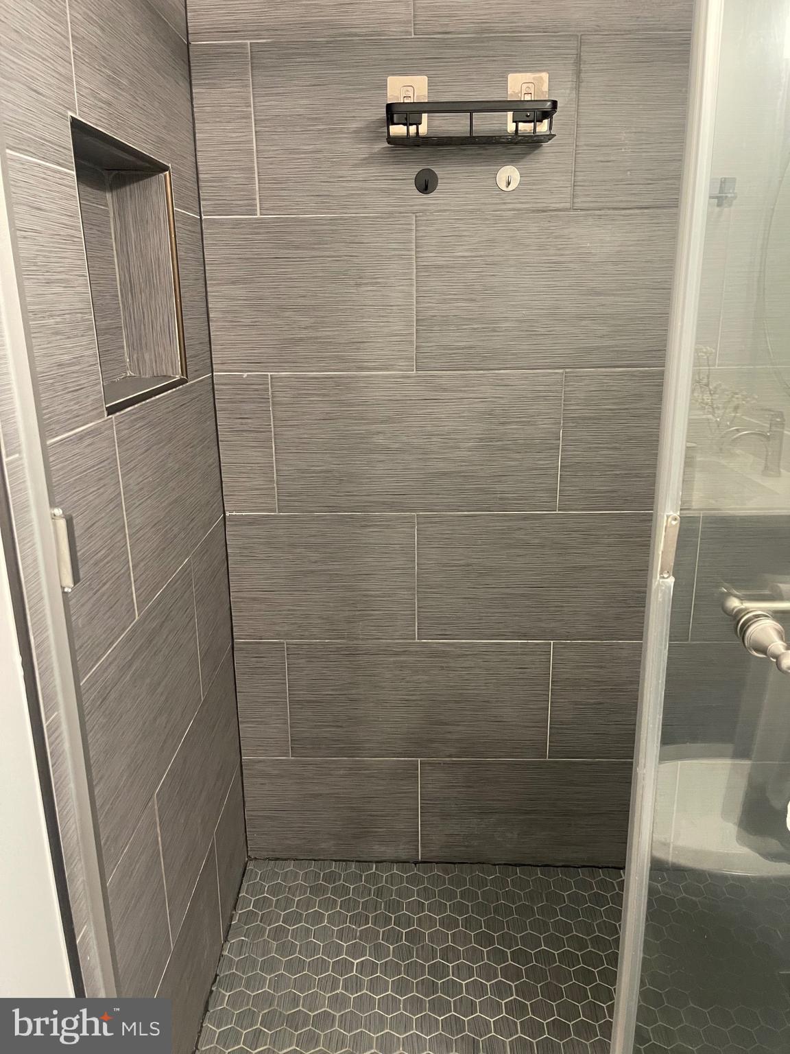 WILLOW BROOK - Residential Lease