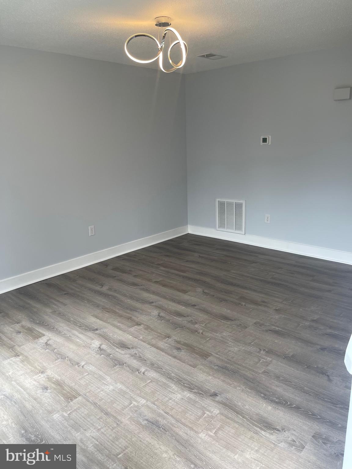 WILLOW BROOK - Residential Lease