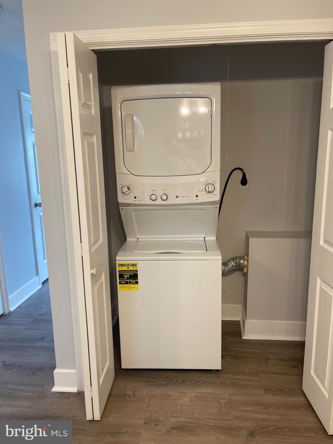 WILLOW BROOK - Residential Lease