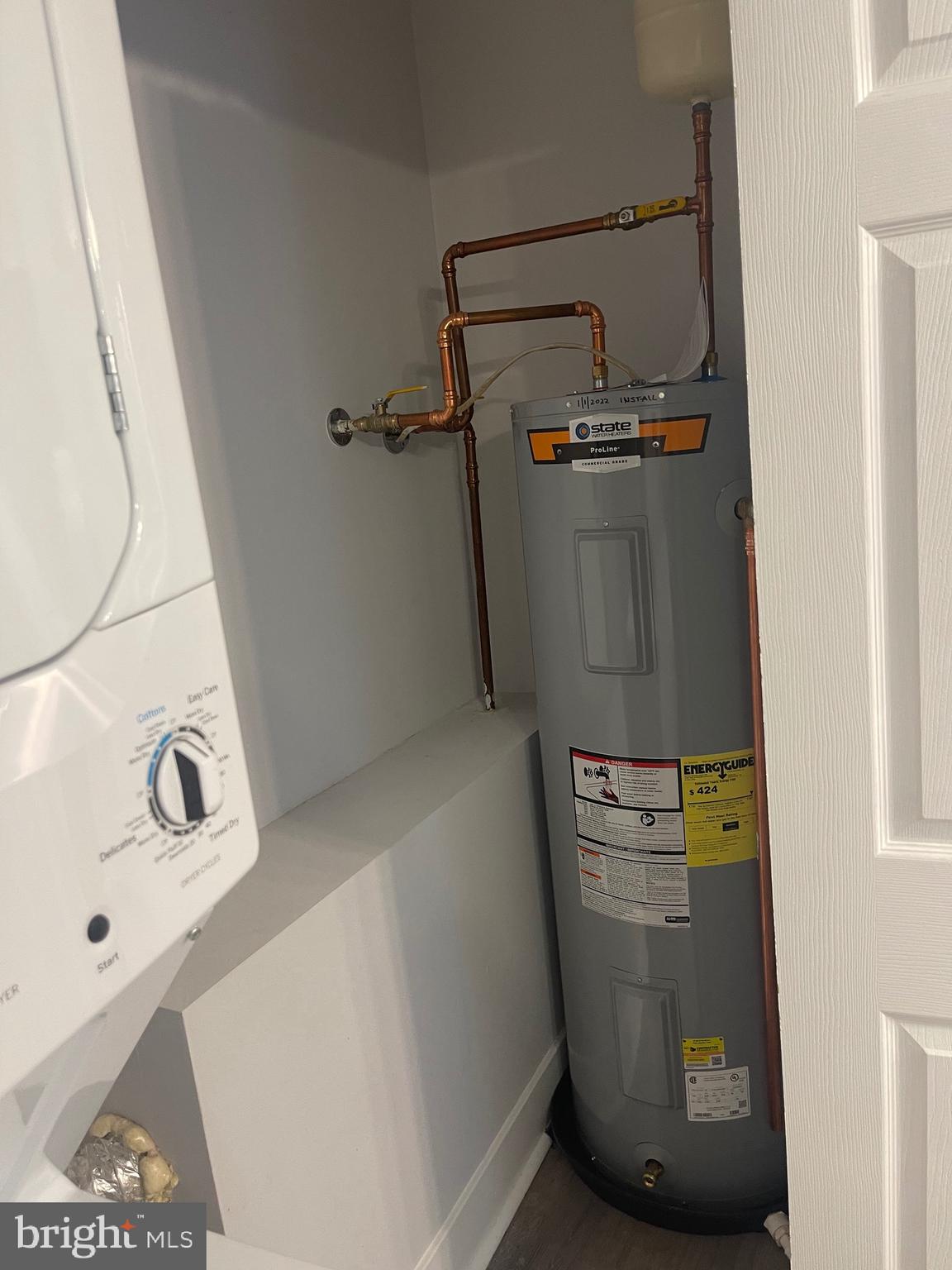 WILLOW BROOK - Residential Lease