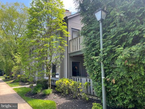 Condo For Sale - 1817 The Woods Ii<br/> CHERRY HILL, NJ 08003
