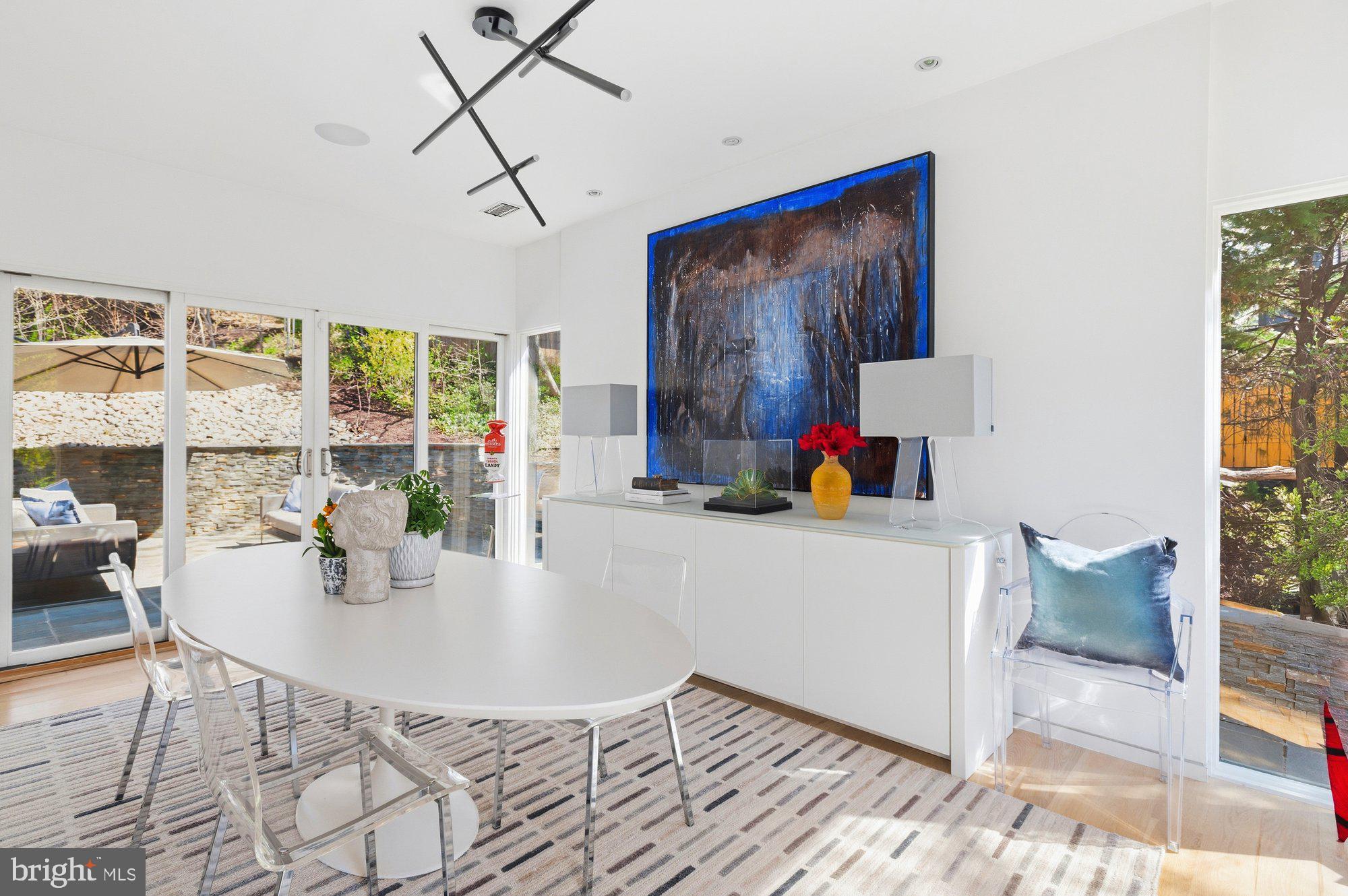 SIMPSON AND MAYS - Residential