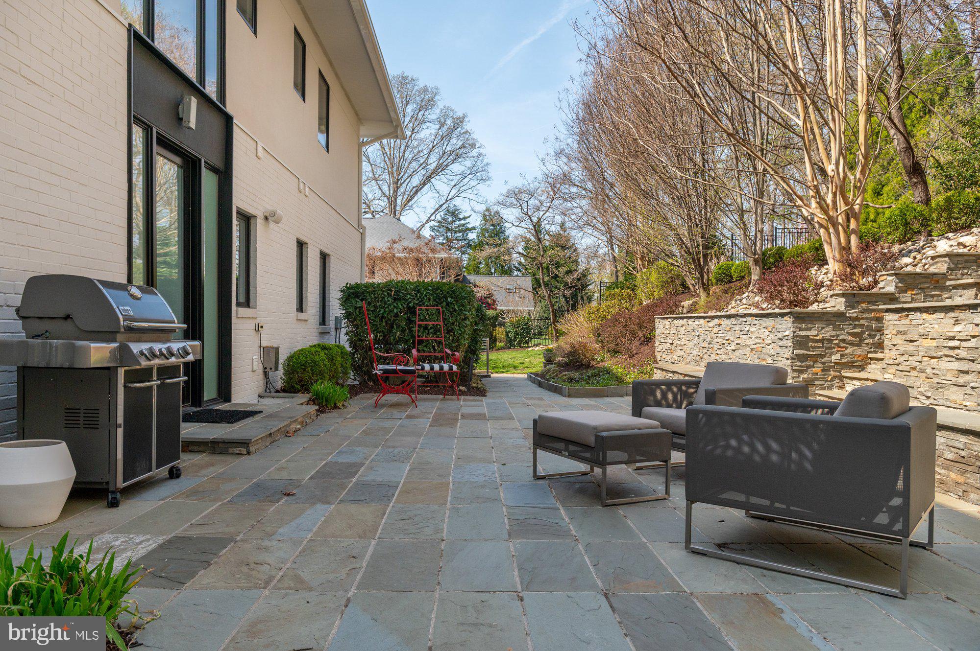 SIMPSON AND MAYS - Residential