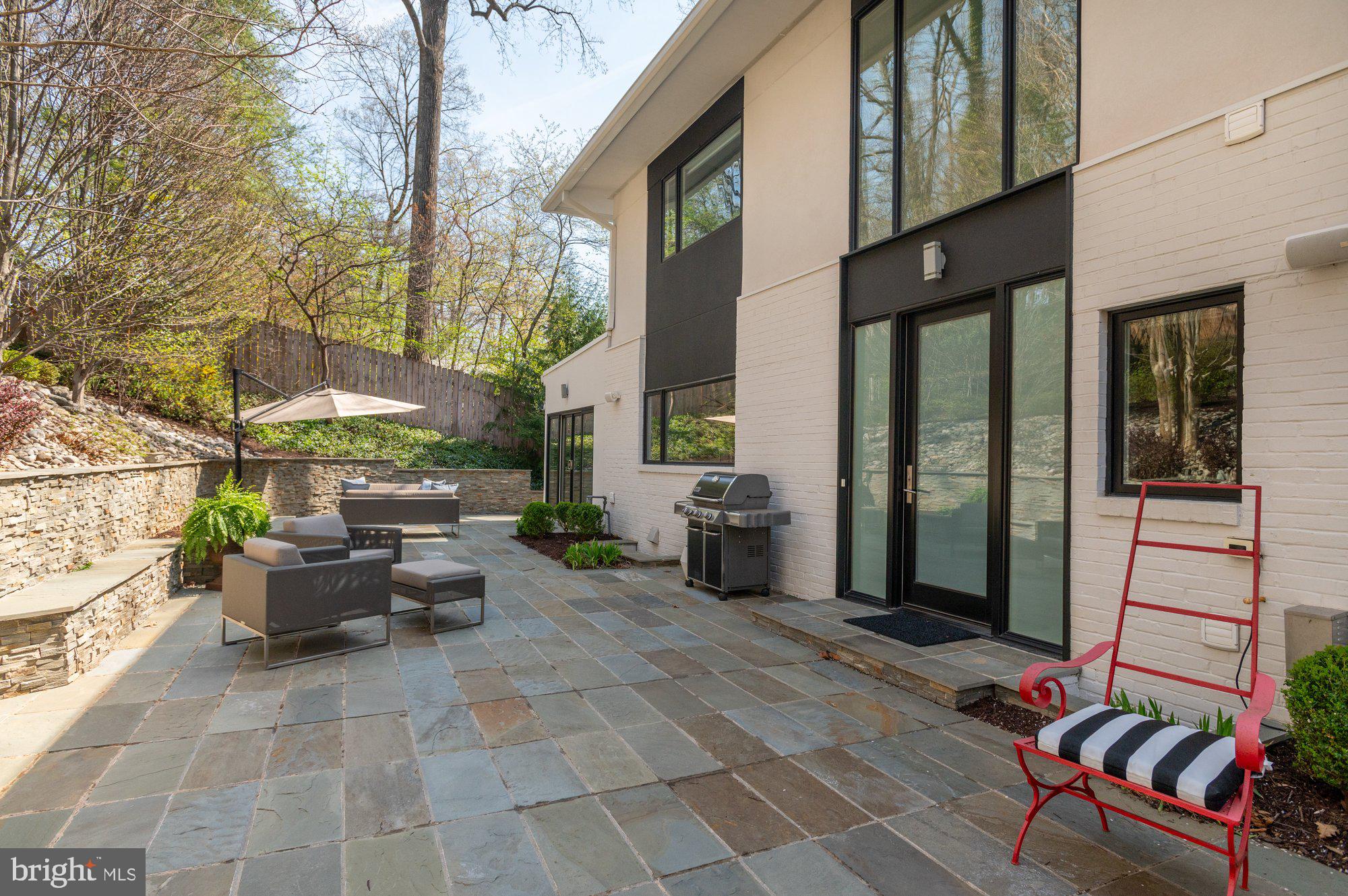 SIMPSON AND MAYS - Residential