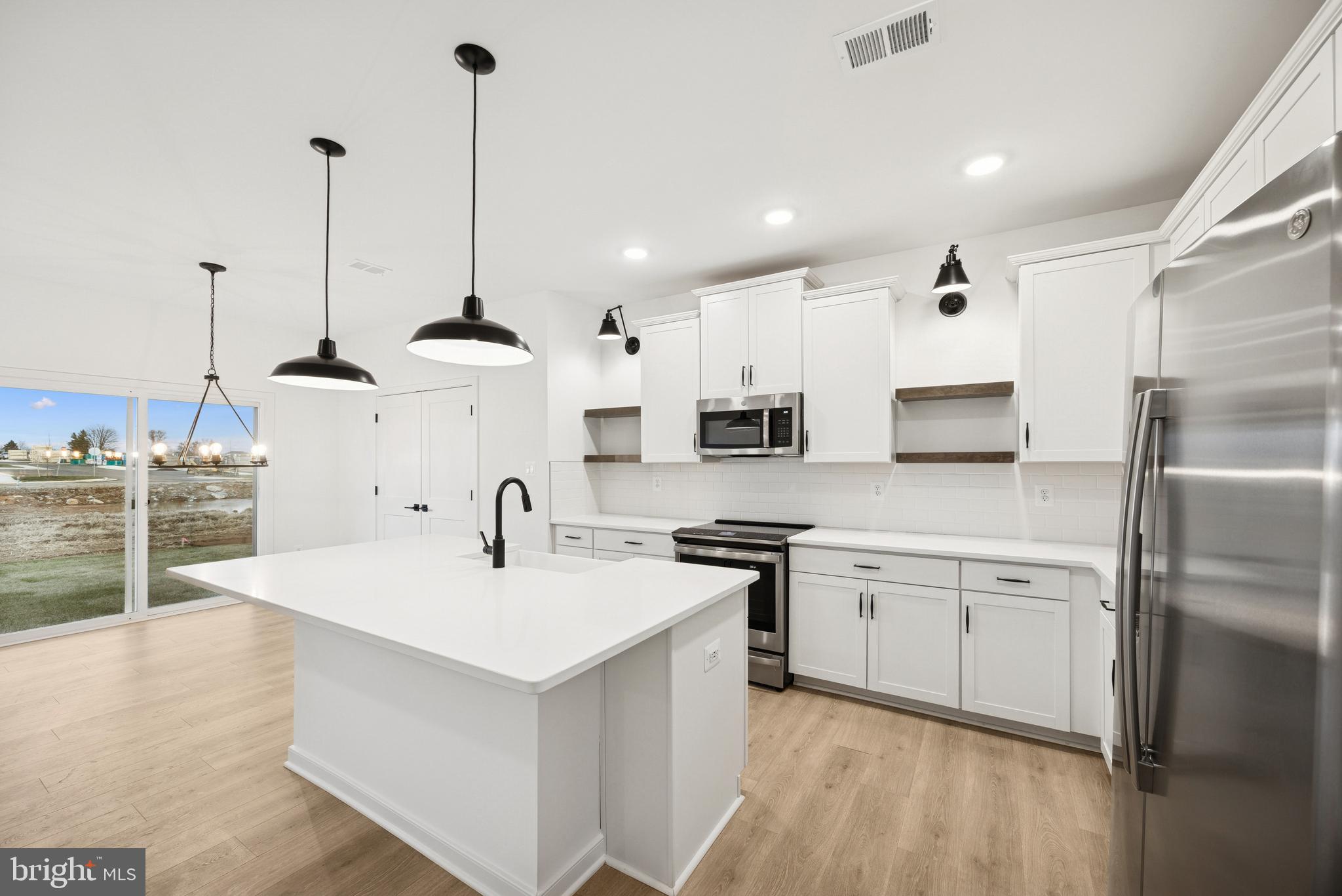 HUNTWELL WEST - Residential