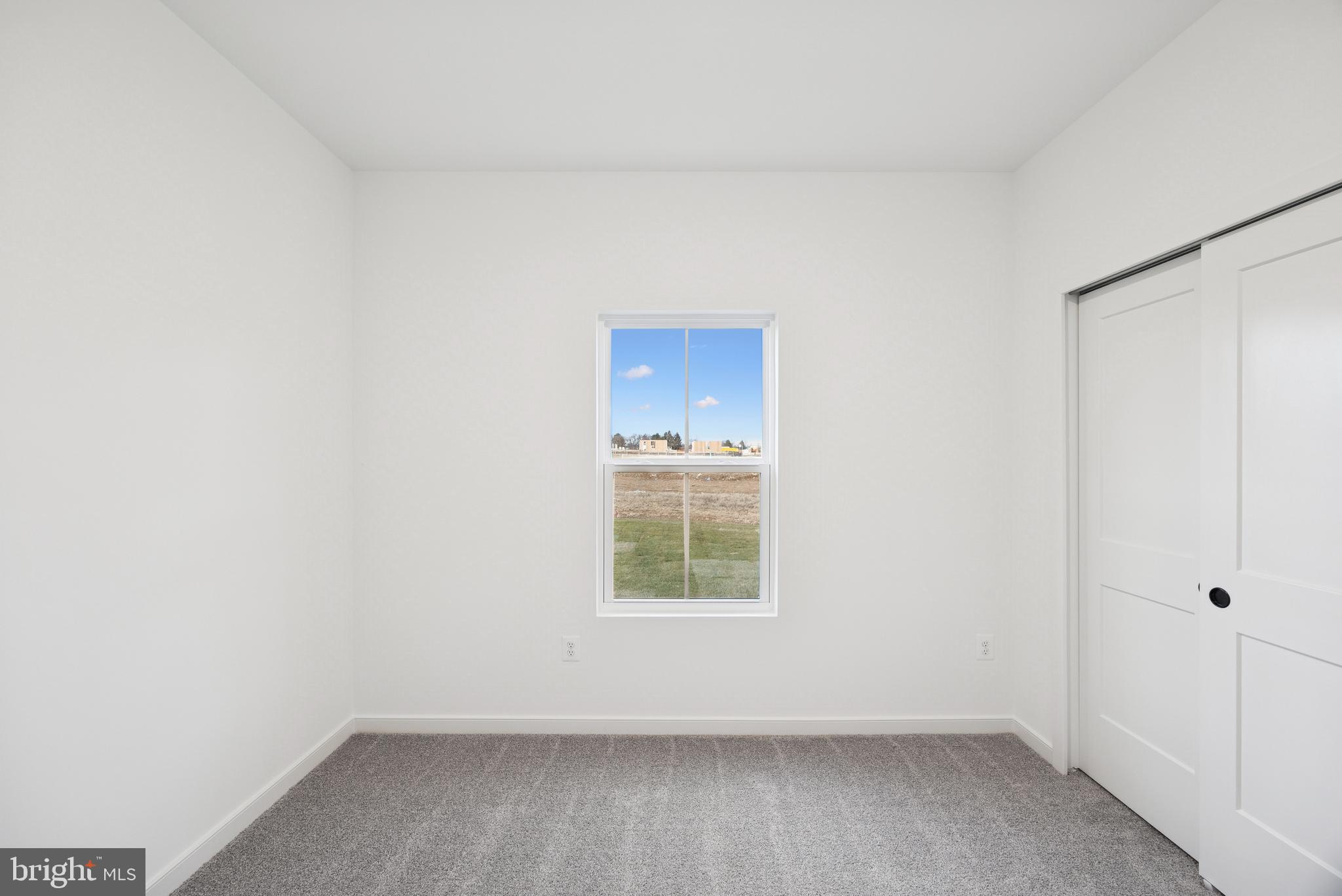 HUNTWELL WEST - Residential