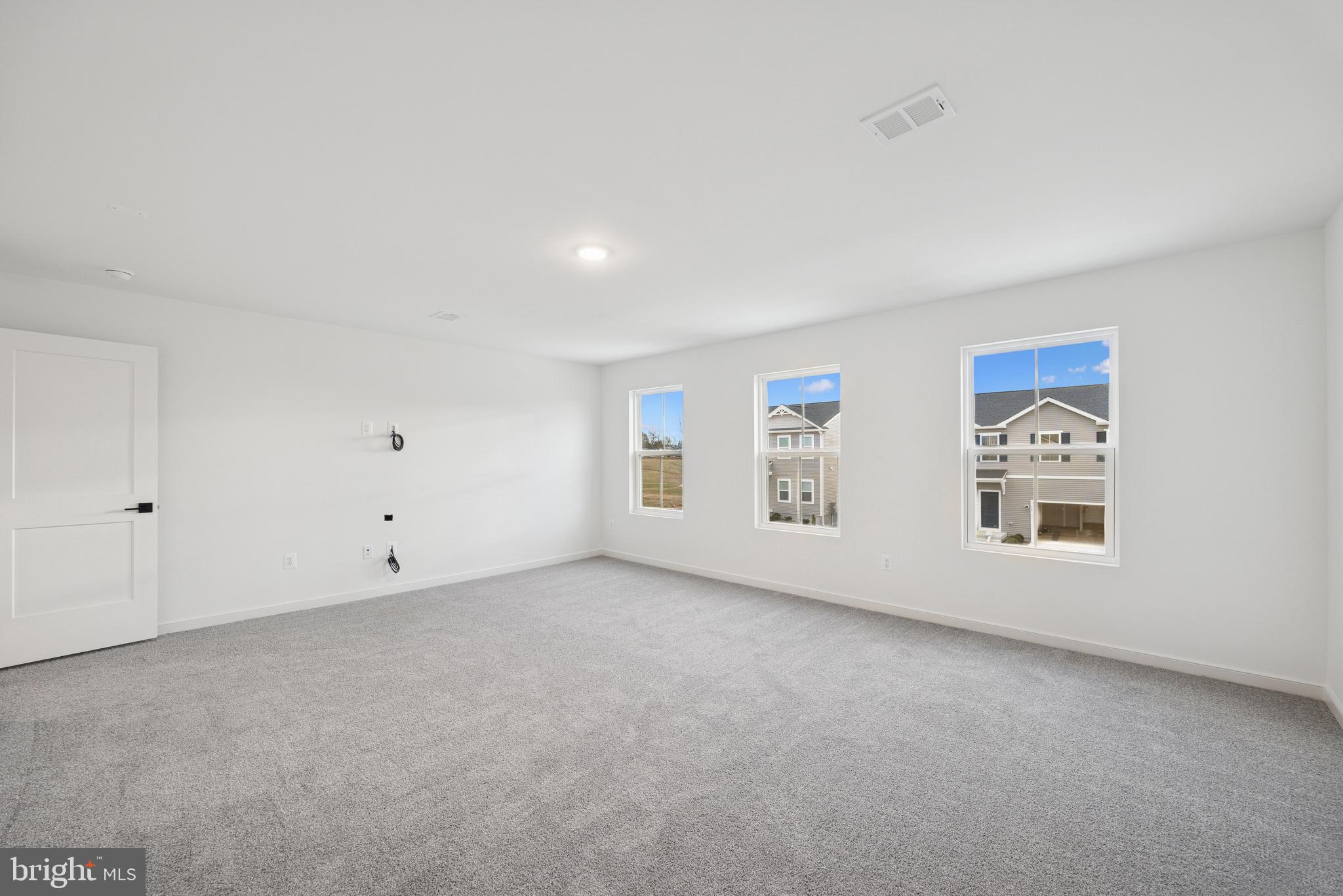 HUNTWELL WEST - Residential