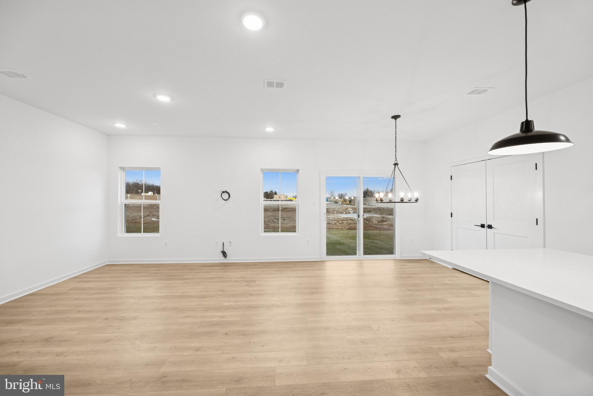 HUNTWELL WEST - Residential