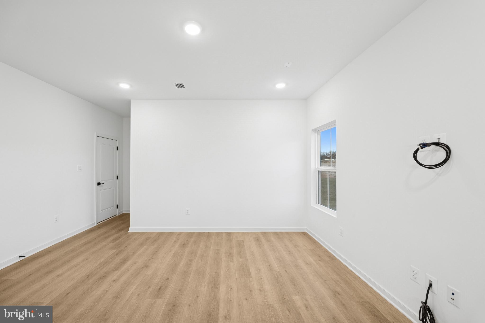 HUNTWELL WEST - Residential