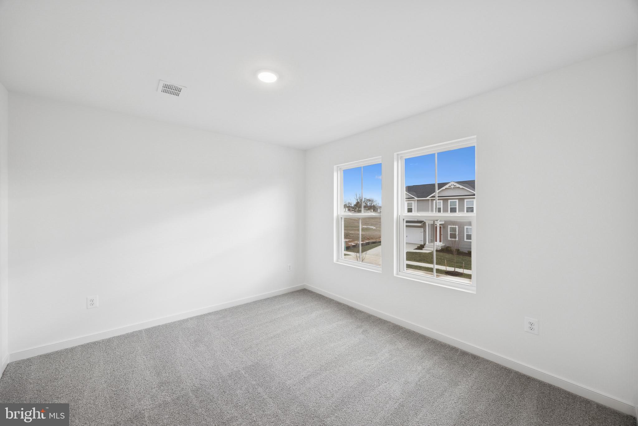 HUNTWELL WEST - Residential