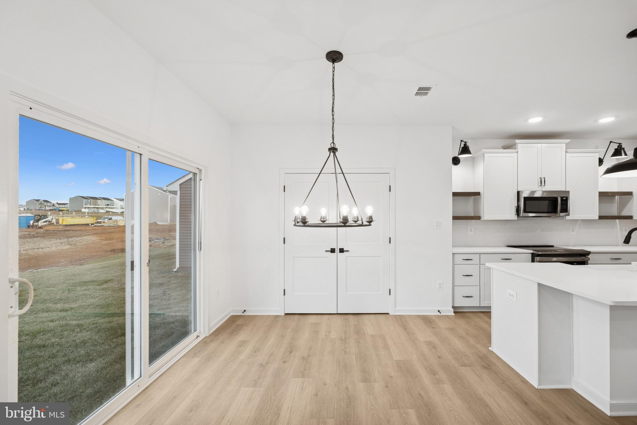 HUNTWELL WEST - Residential