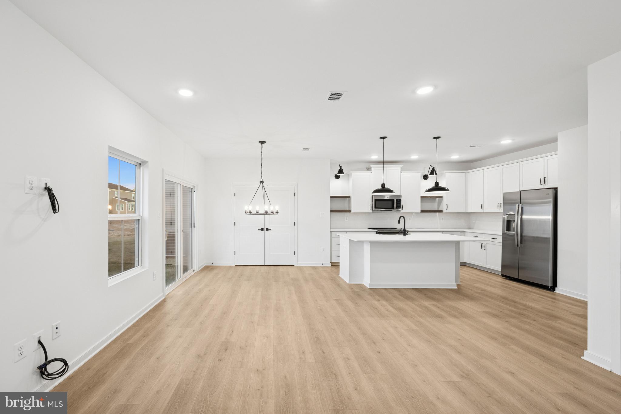 HUNTWELL WEST - Residential