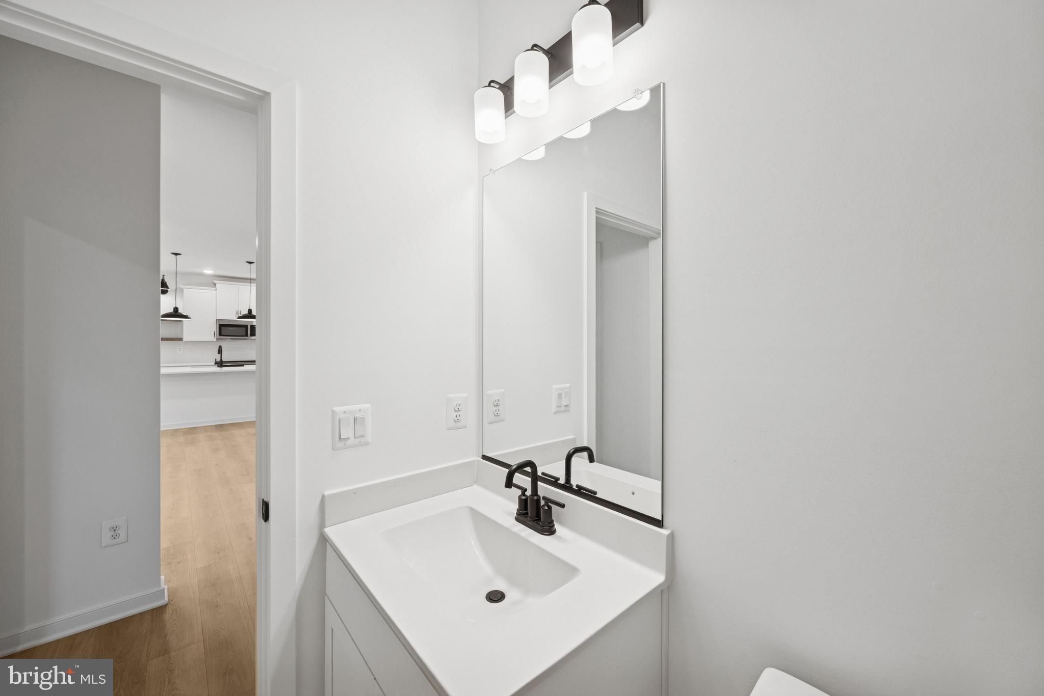 HUNTWELL WEST - Residential