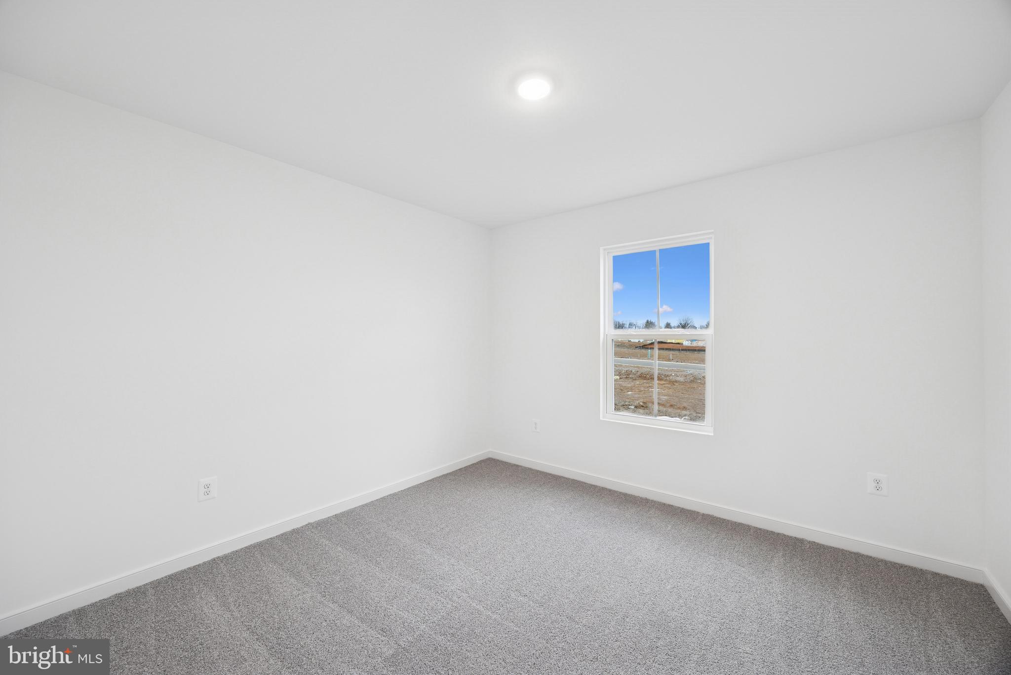 HUNTWELL WEST - Residential