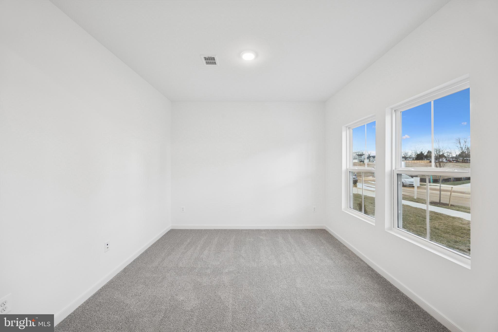 HUNTWELL WEST - Residential