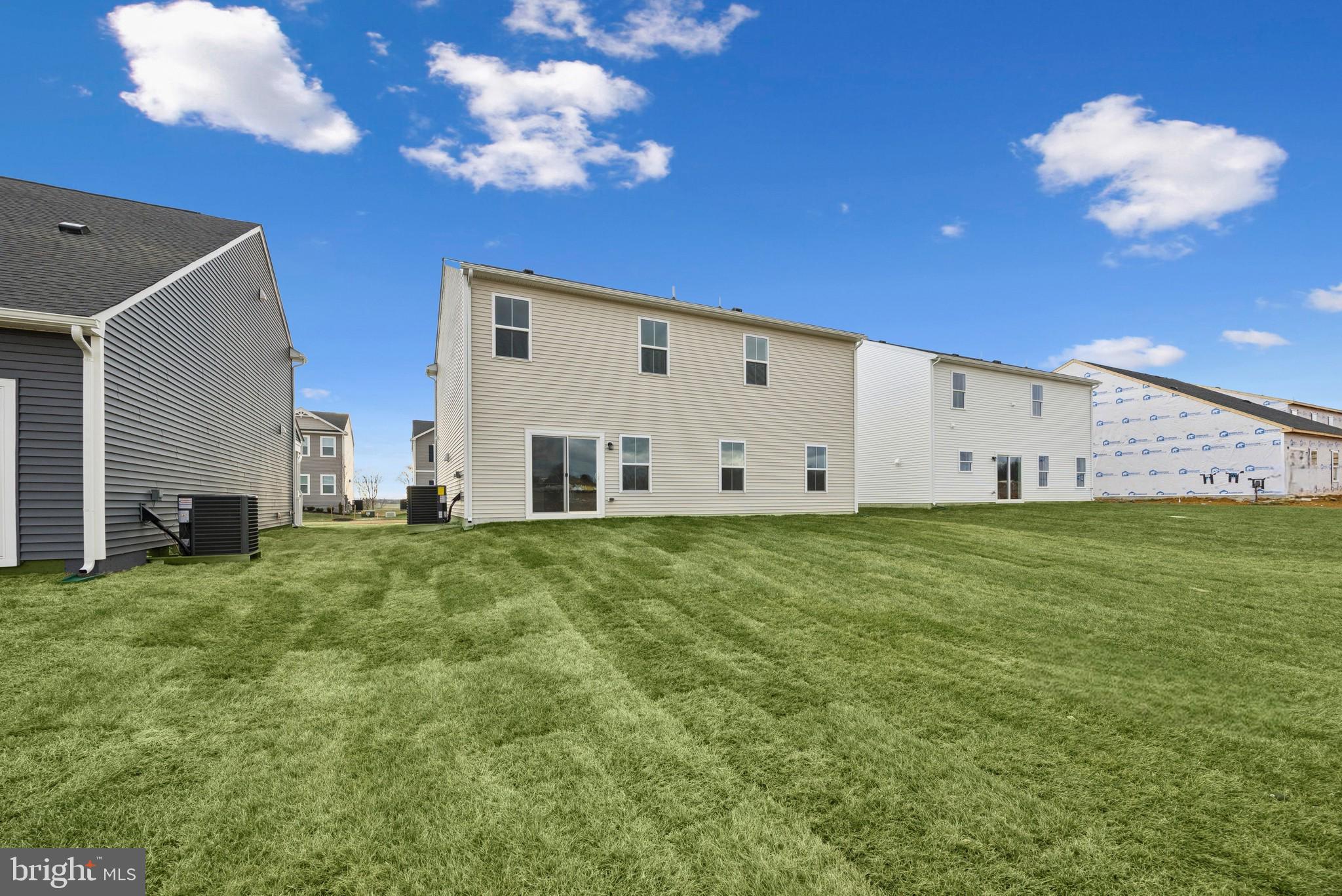 HUNTWELL WEST - Residential